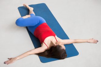 10-Minute Yoga For Your Hip Flexors And Quads